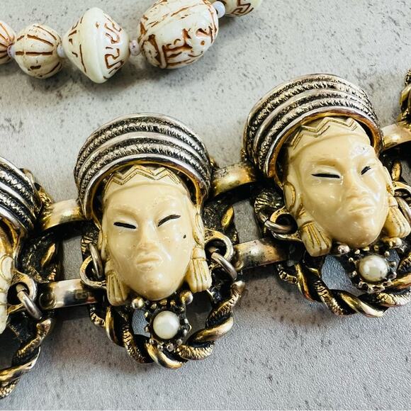 Selini Thai Princess Bracelet, Earrings Ring and Necklace set of 4 pieces - Picture 7 of 16